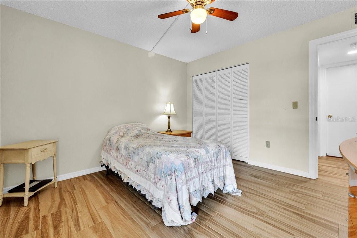 5209 WEDGEWOOD LN #17 — photo 24