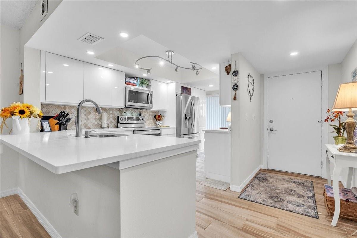 5209 WEDGEWOOD LN #17 — photo 12