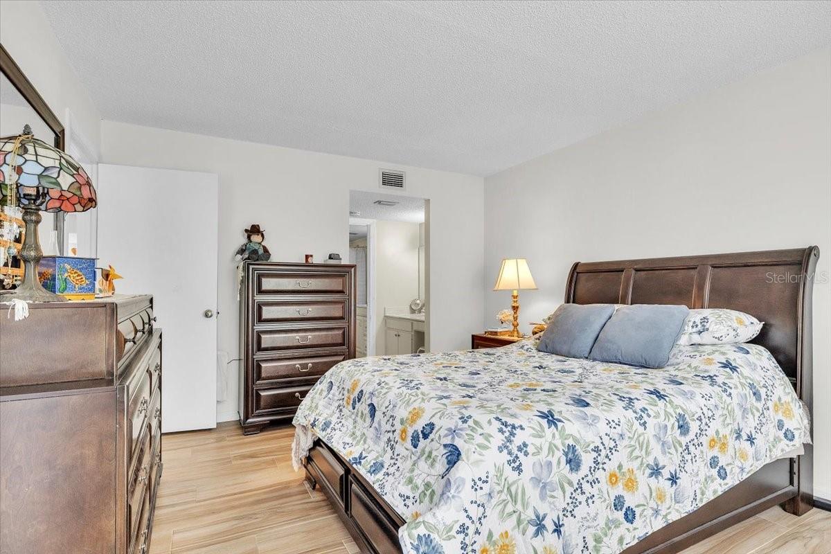 5209 WEDGEWOOD LN #17 — photo 19