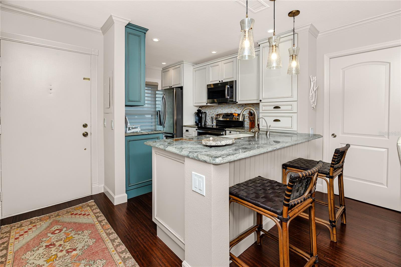 6177 SUN BLVD #202 — photo 9
