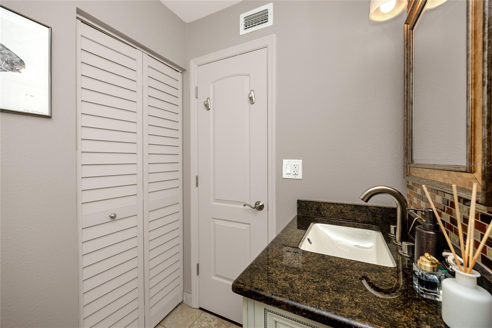 6177 SUN BLVD #202 — photo 25