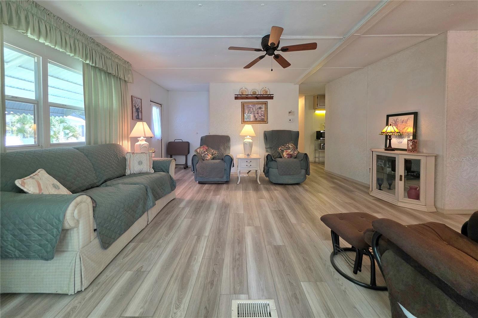 37015 KAREN AVE — photo 19