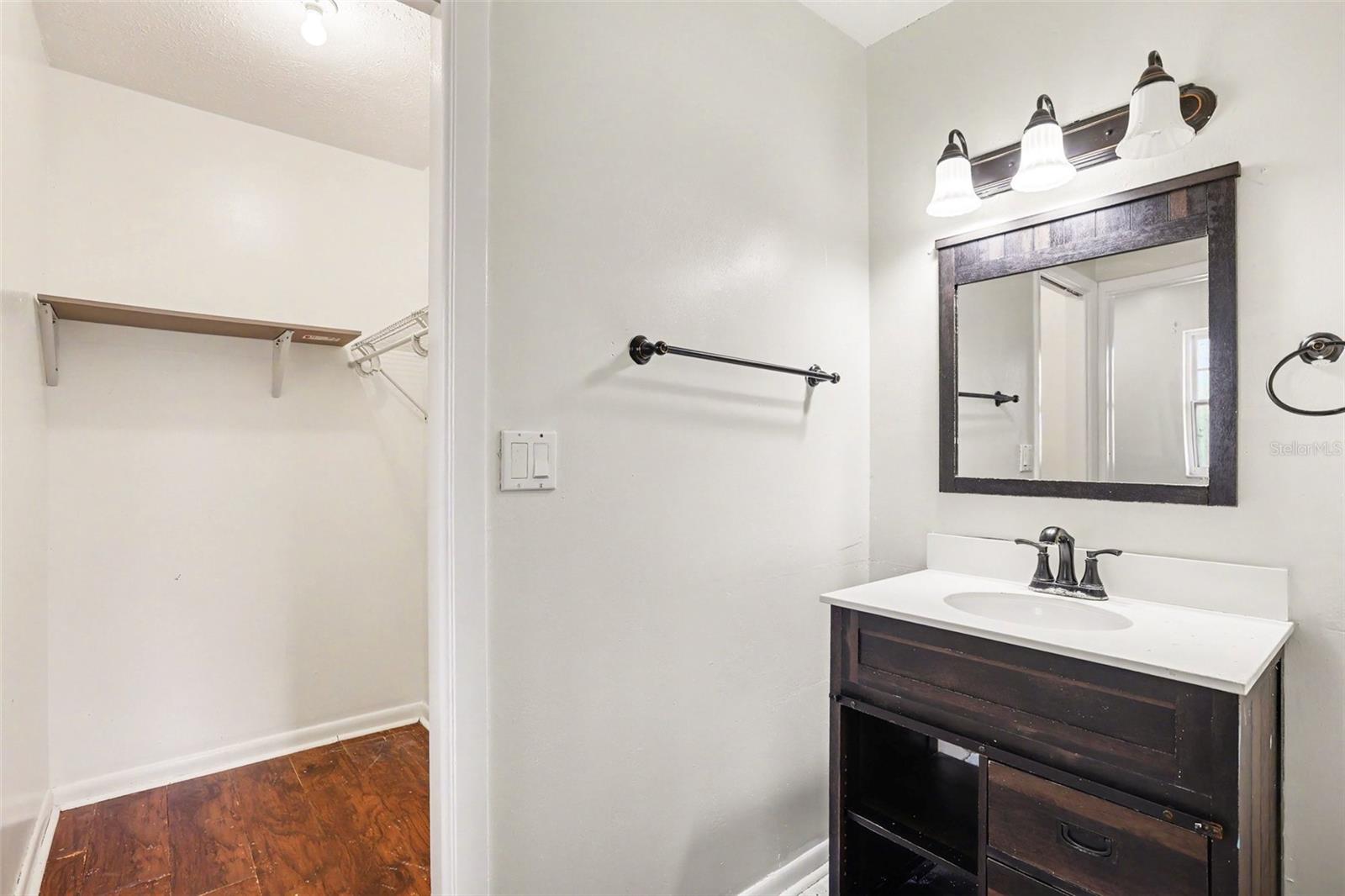 2265 VILLAGE CT — photo 9