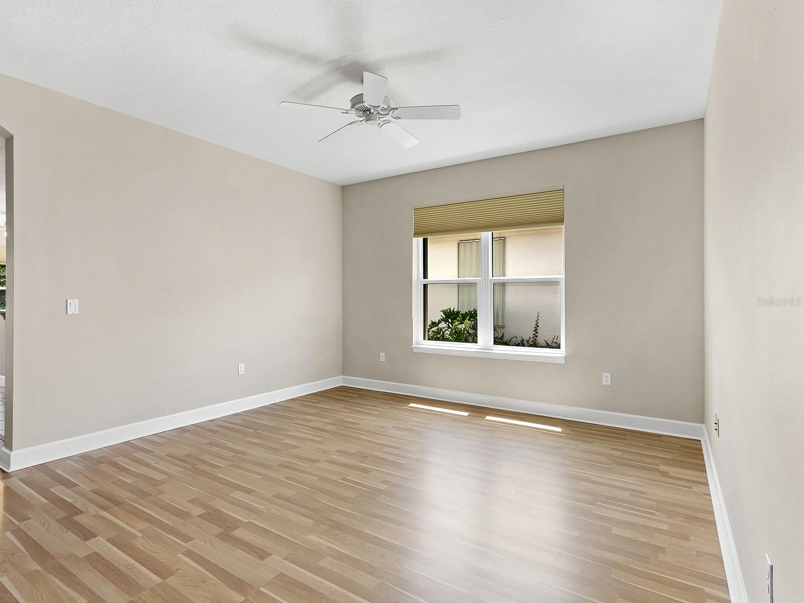 20580 PEZZANA DR — photo 13