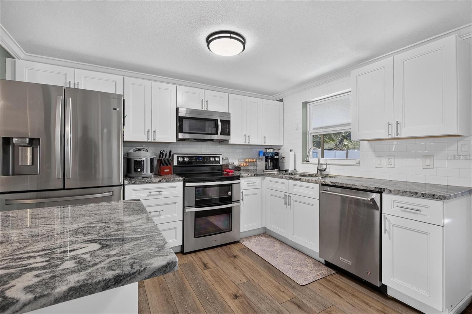 1440 NORMANDY BLVD — photo 9