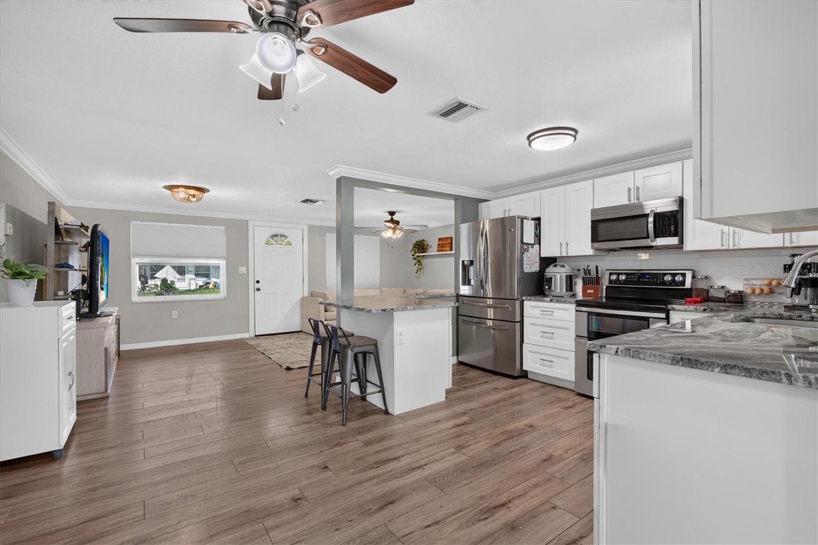 1440 NORMANDY BLVD — photo 12