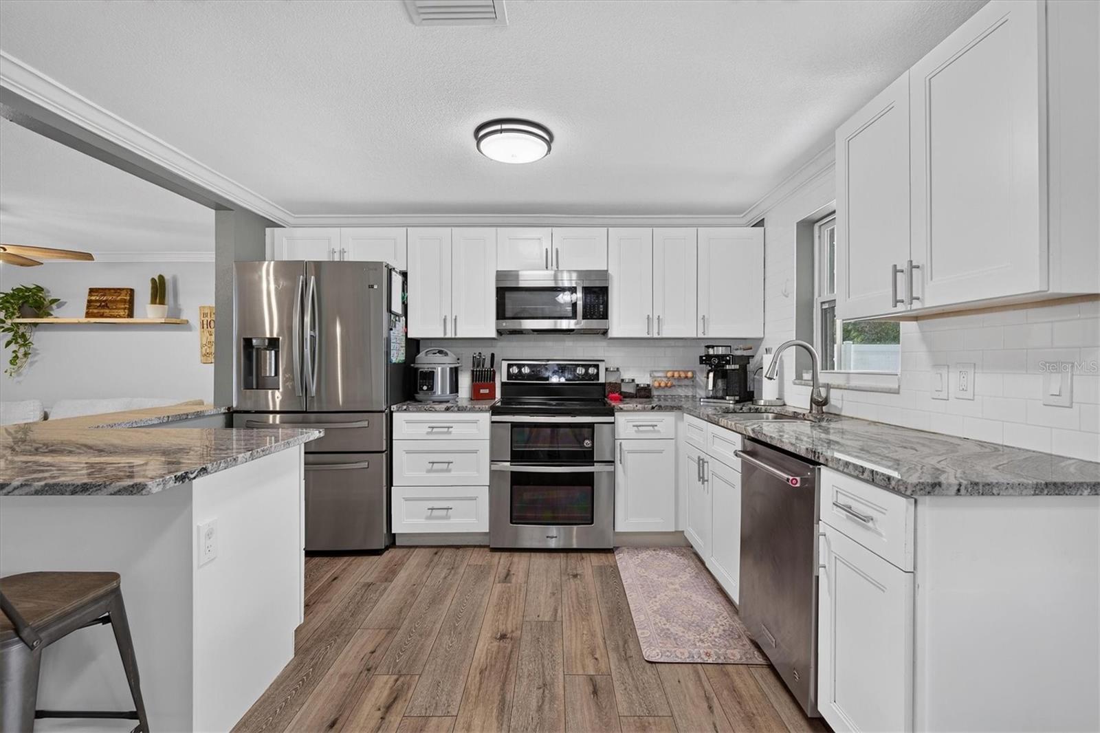 1440 NORMANDY BLVD — photo 10