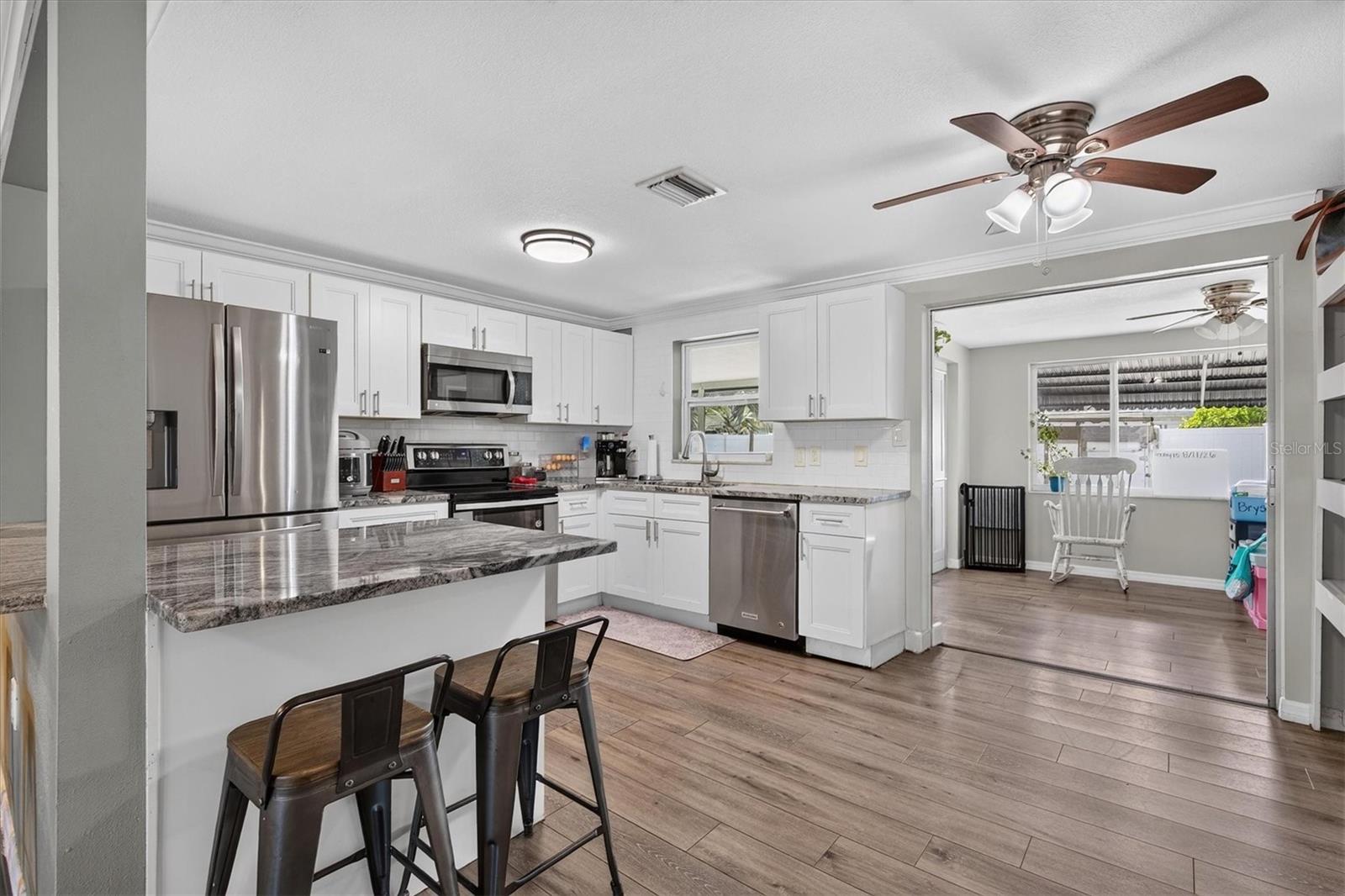 1440 NORMANDY BLVD — photo 8