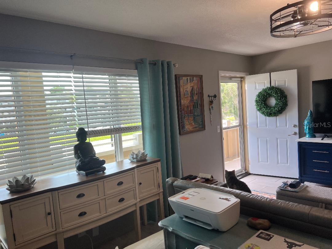 2000 WORLD PARKWAY BLVD #20 — photo 8