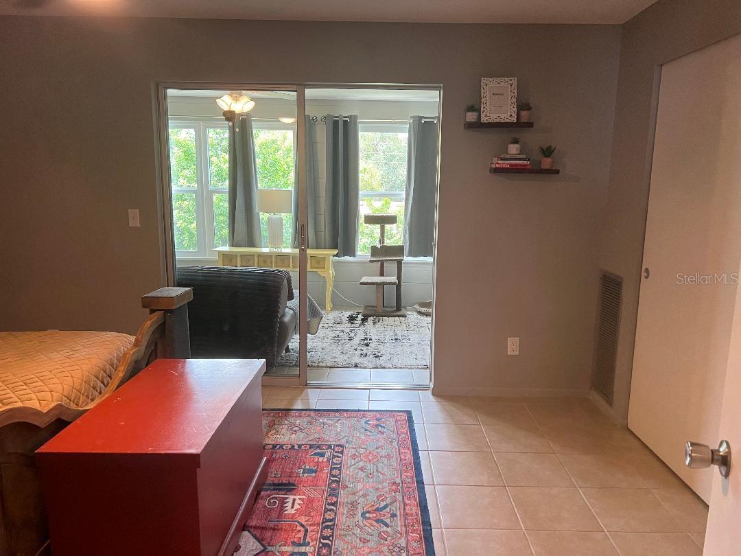 2000 WORLD PARKWAY BLVD #20 — photo 23