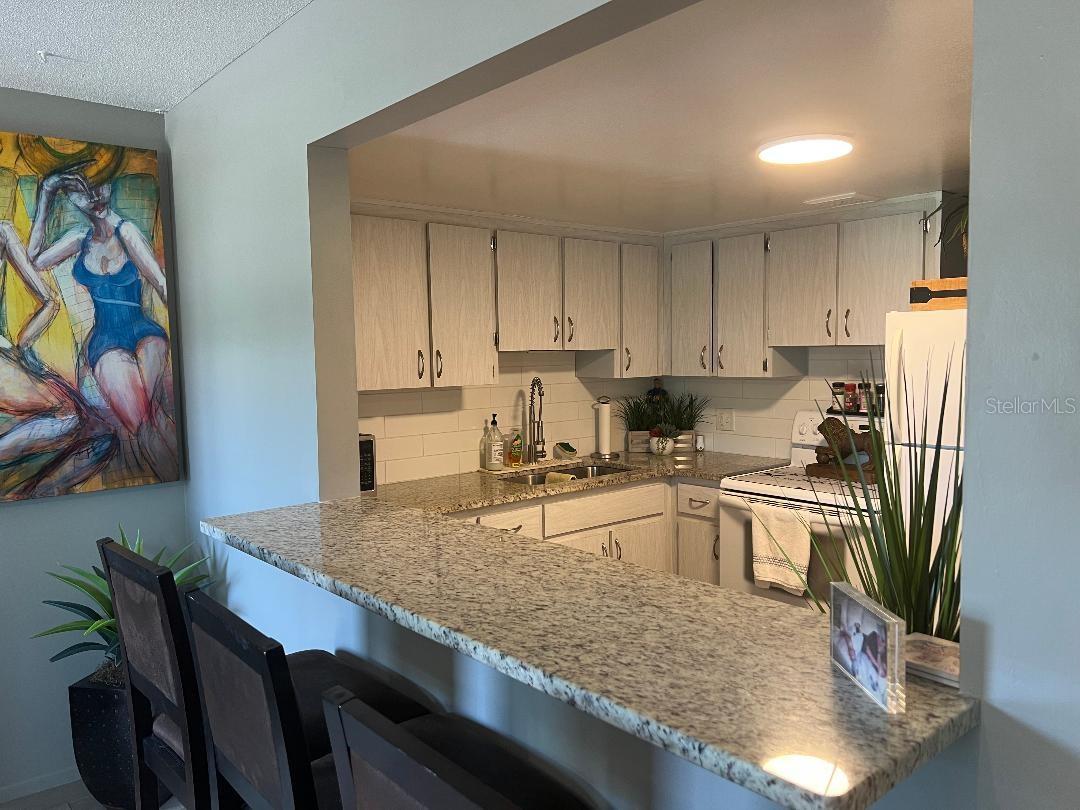 2000 WORLD PARKWAY BLVD #20 — photo 9