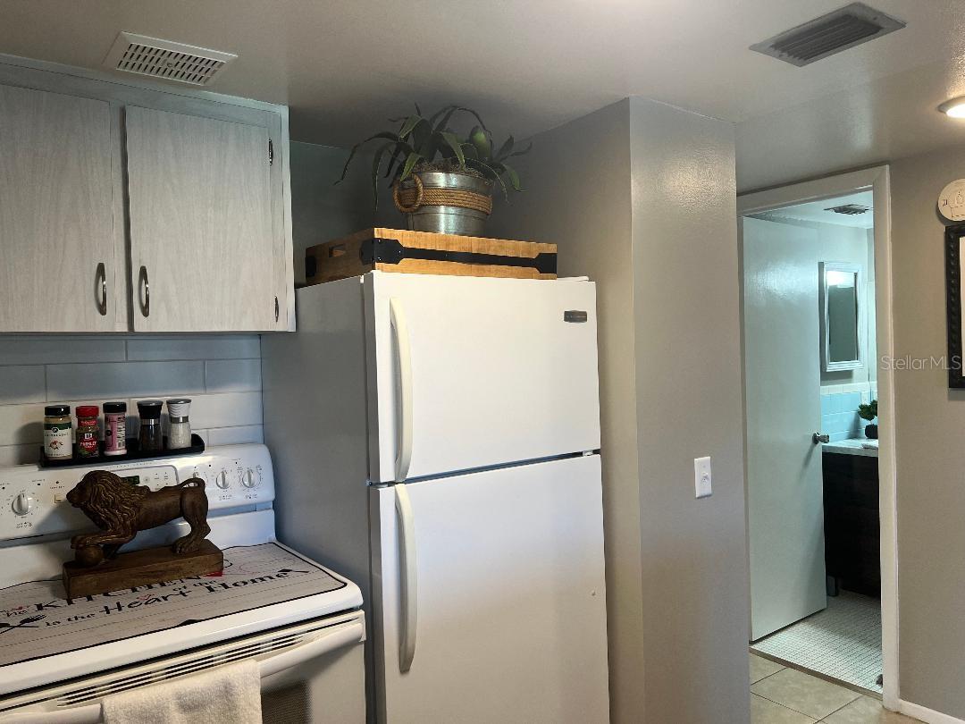2000 WORLD PARKWAY BLVD #20 — photo 13