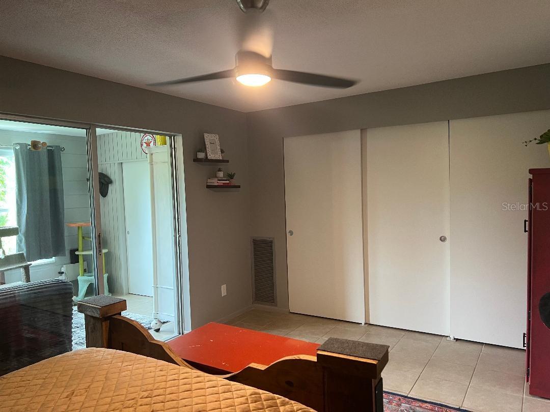 2000 WORLD PARKWAY BLVD #20 — photo 24