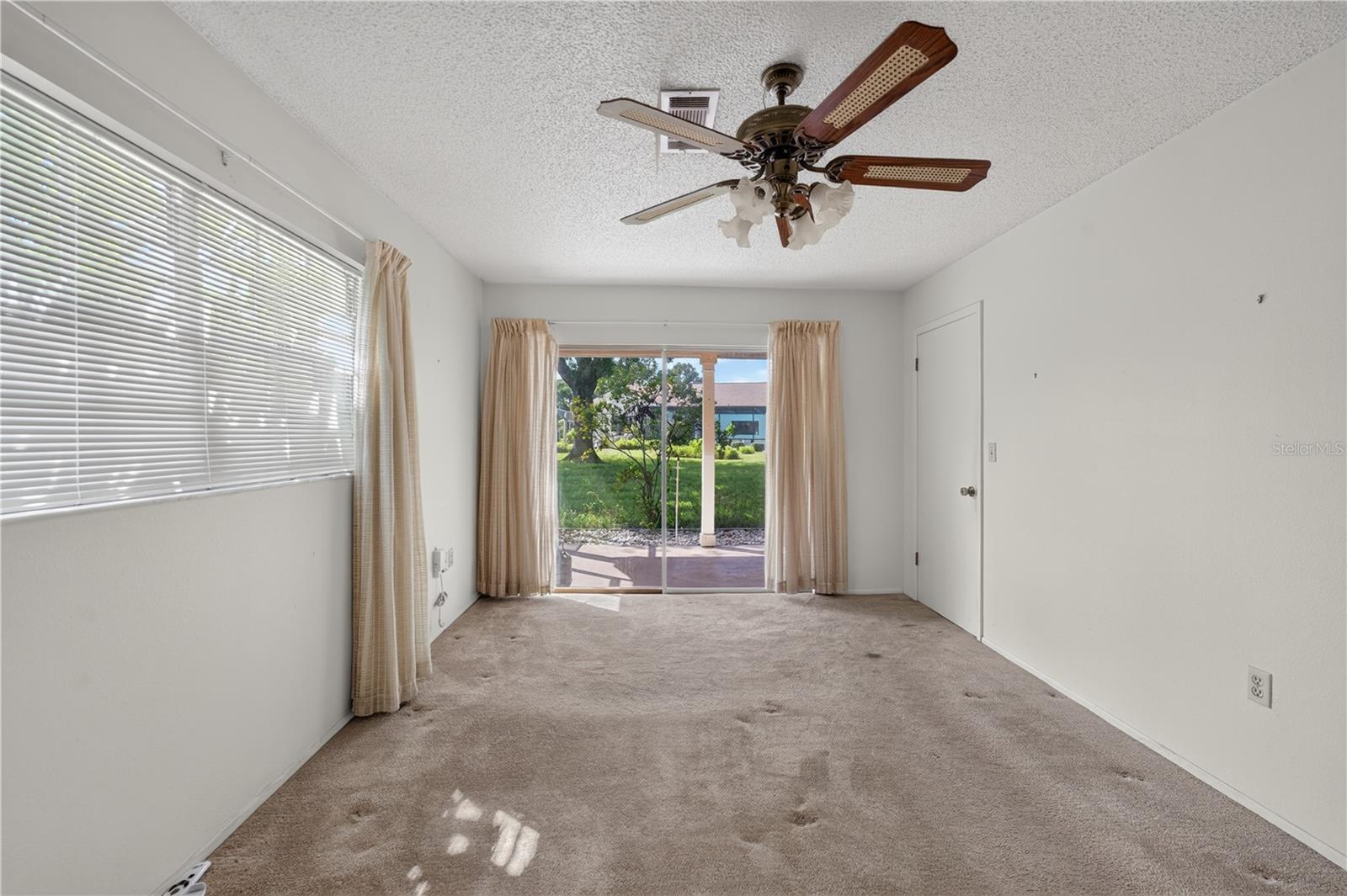 8810 SHOEMAKER LN — photo 17