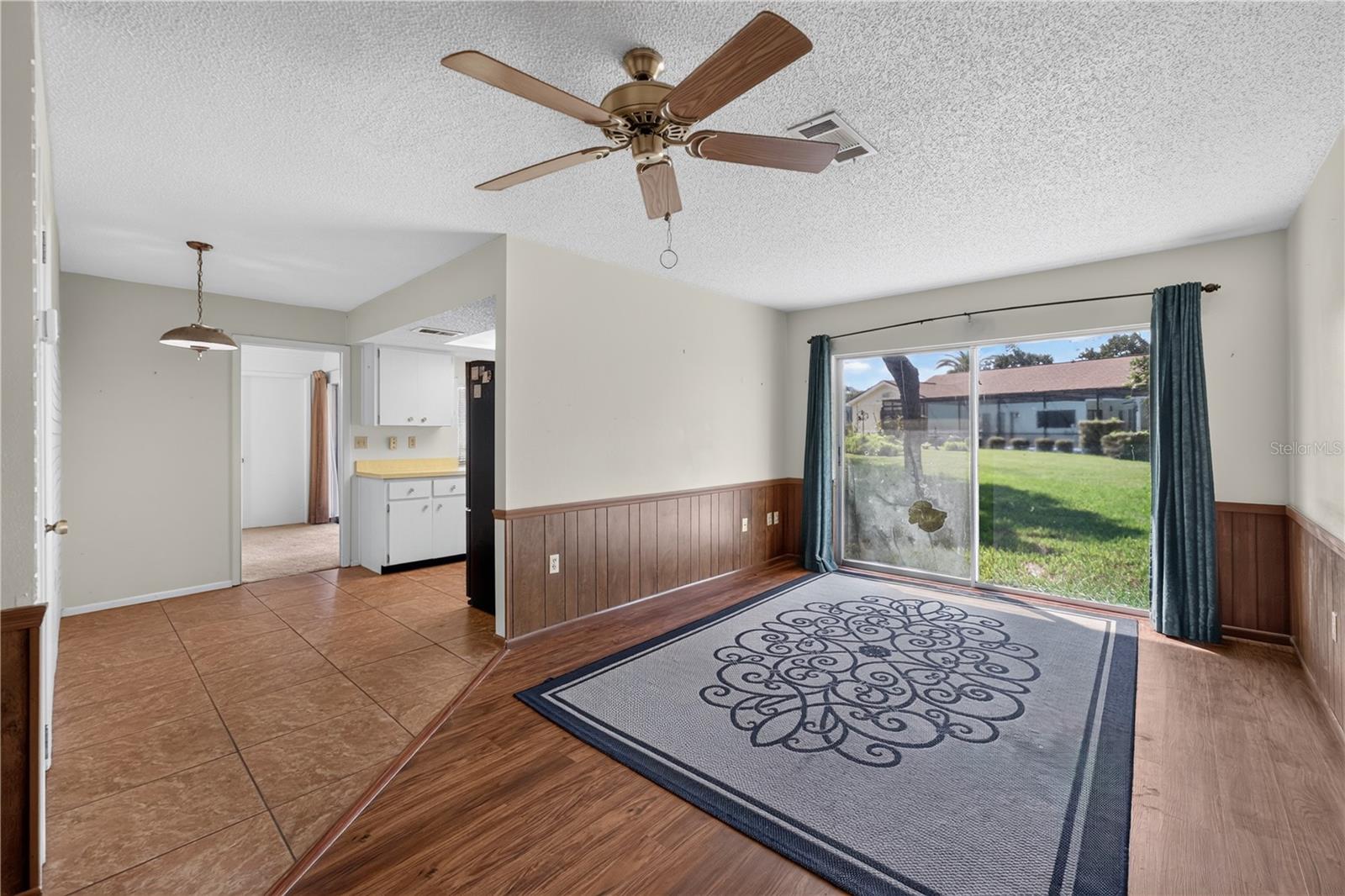 8810 SHOEMAKER LN — photo 13