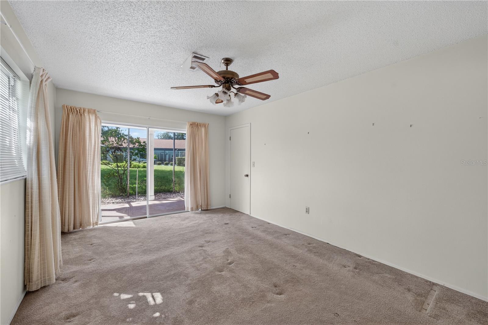 8810 SHOEMAKER LN — photo 5