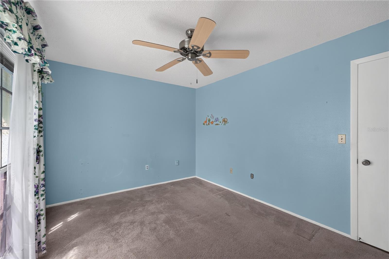 8810 SHOEMAKER LN — photo 19
