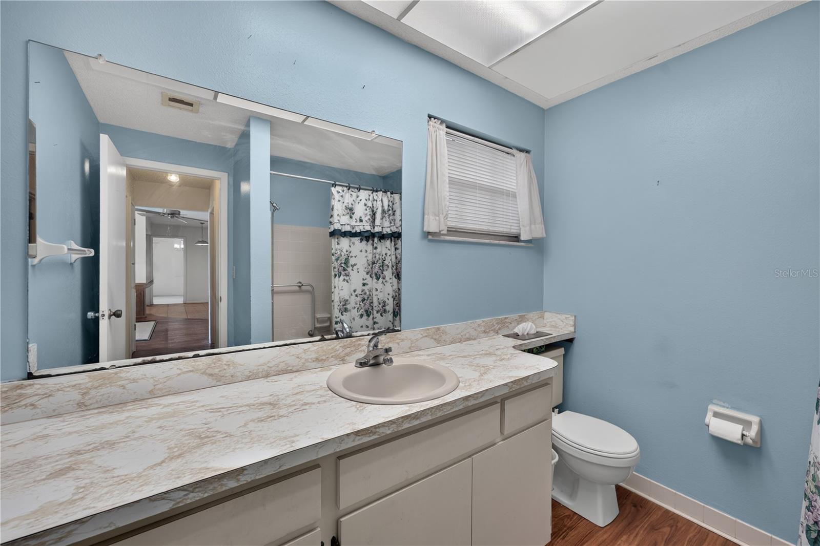 8810 SHOEMAKER LN — photo 23