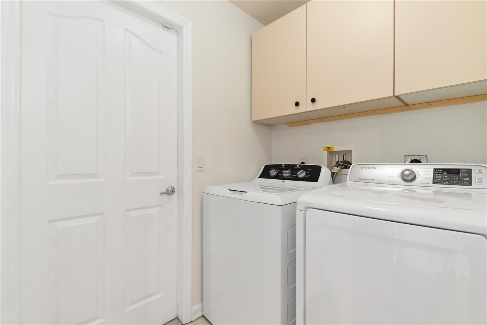 2058 EMRICK ST — photo 25