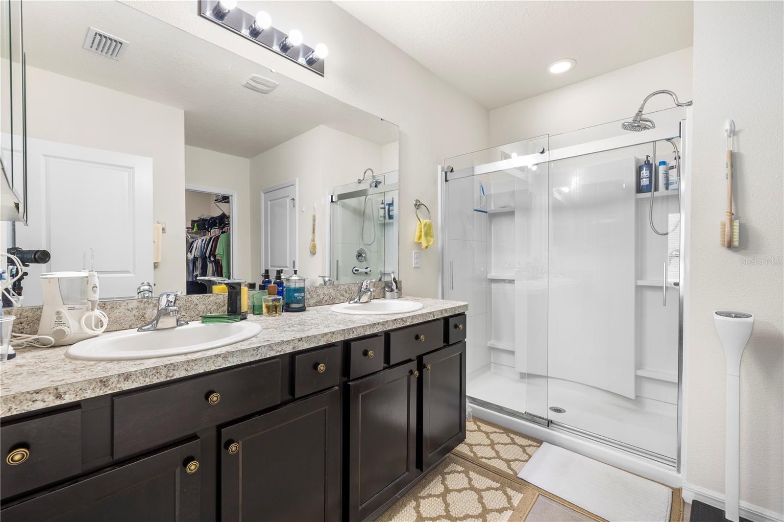 10527 PARK MEADOWBROOKE DR — photo 37