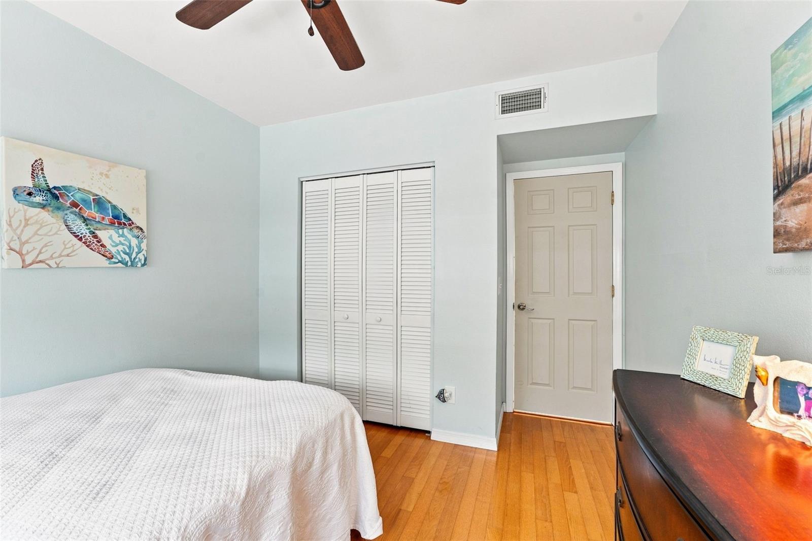 210 WOODLAND CT — photo 31