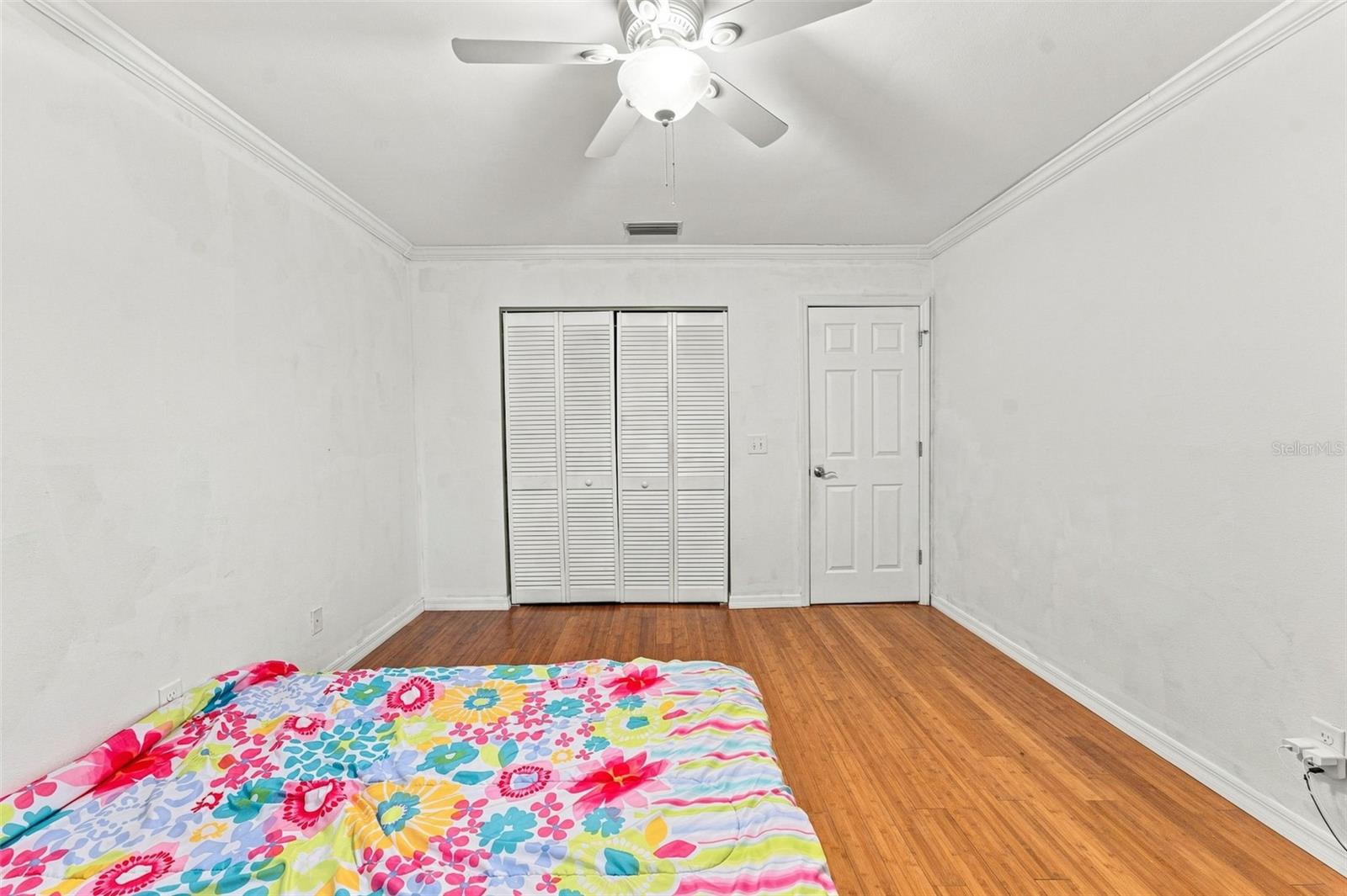 210 WOODLAND CT — photo 36