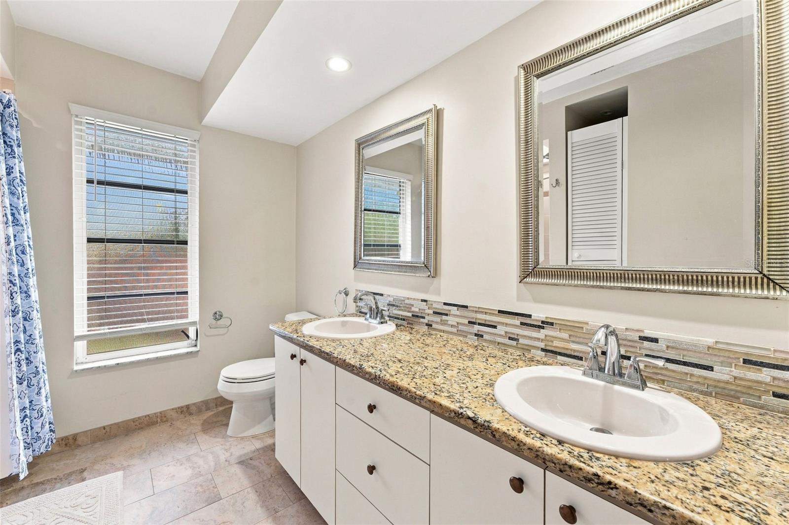 210 WOODLAND CT — photo 29