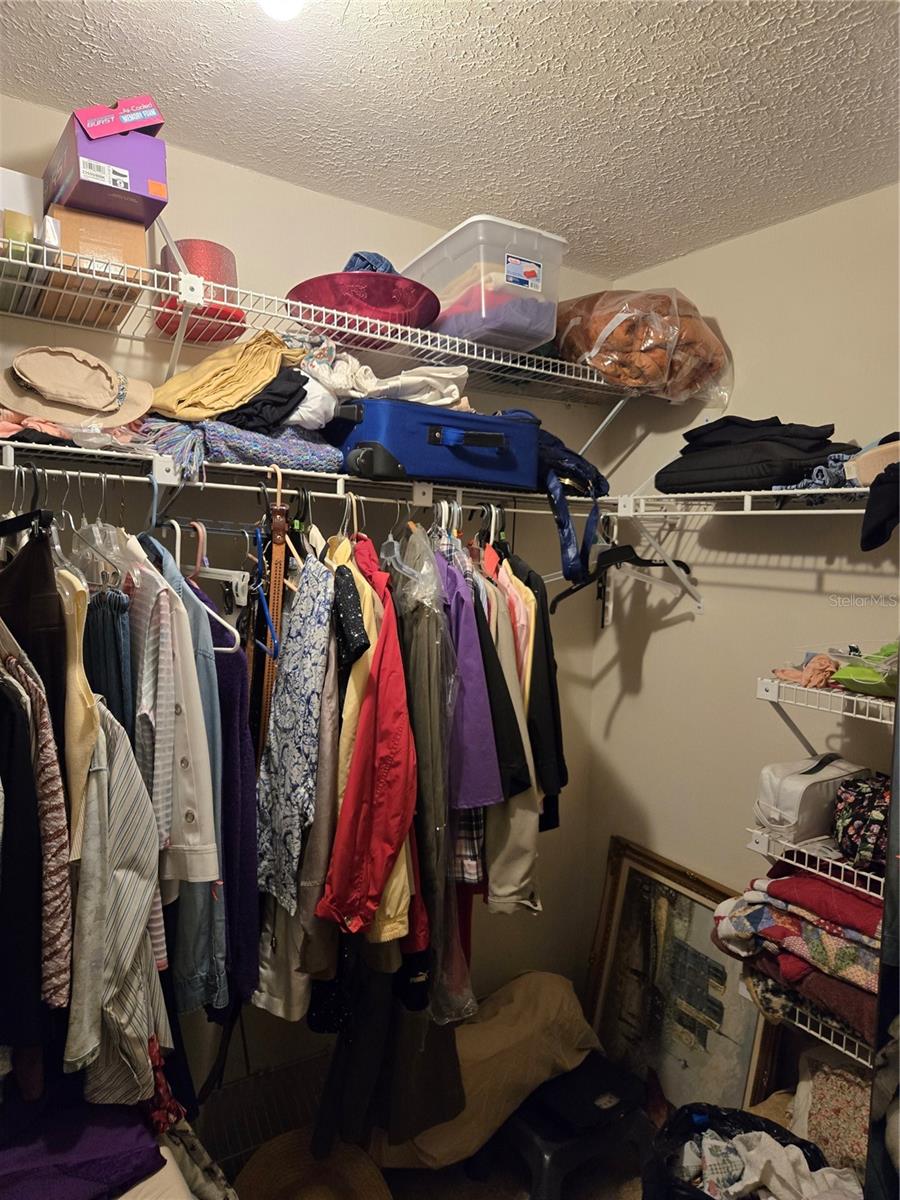 8008 LA SERENA DR — photo 16