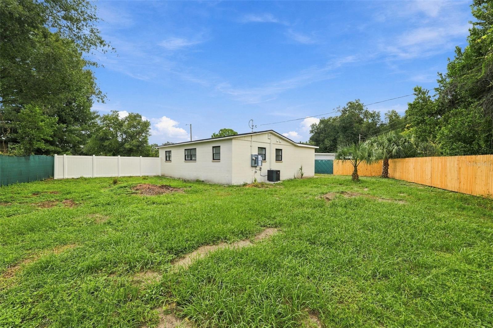 4415 BOOKER T DR — photo 28