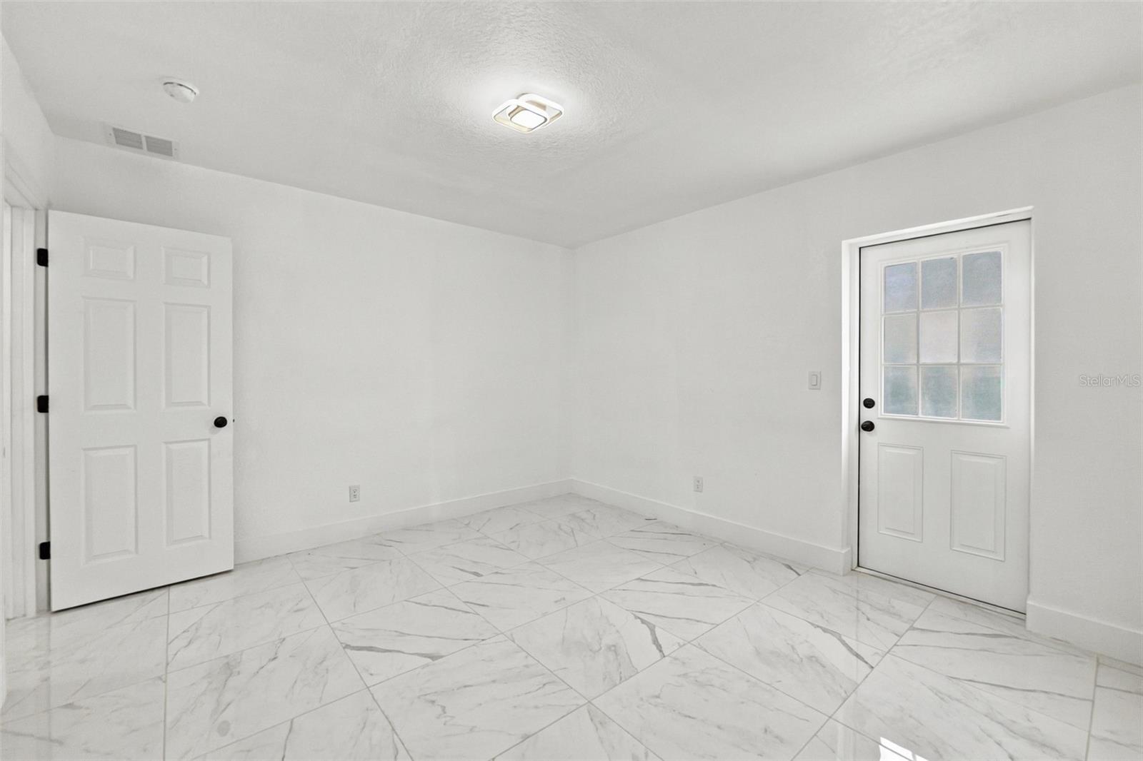 4415 BOOKER T DR — photo 16