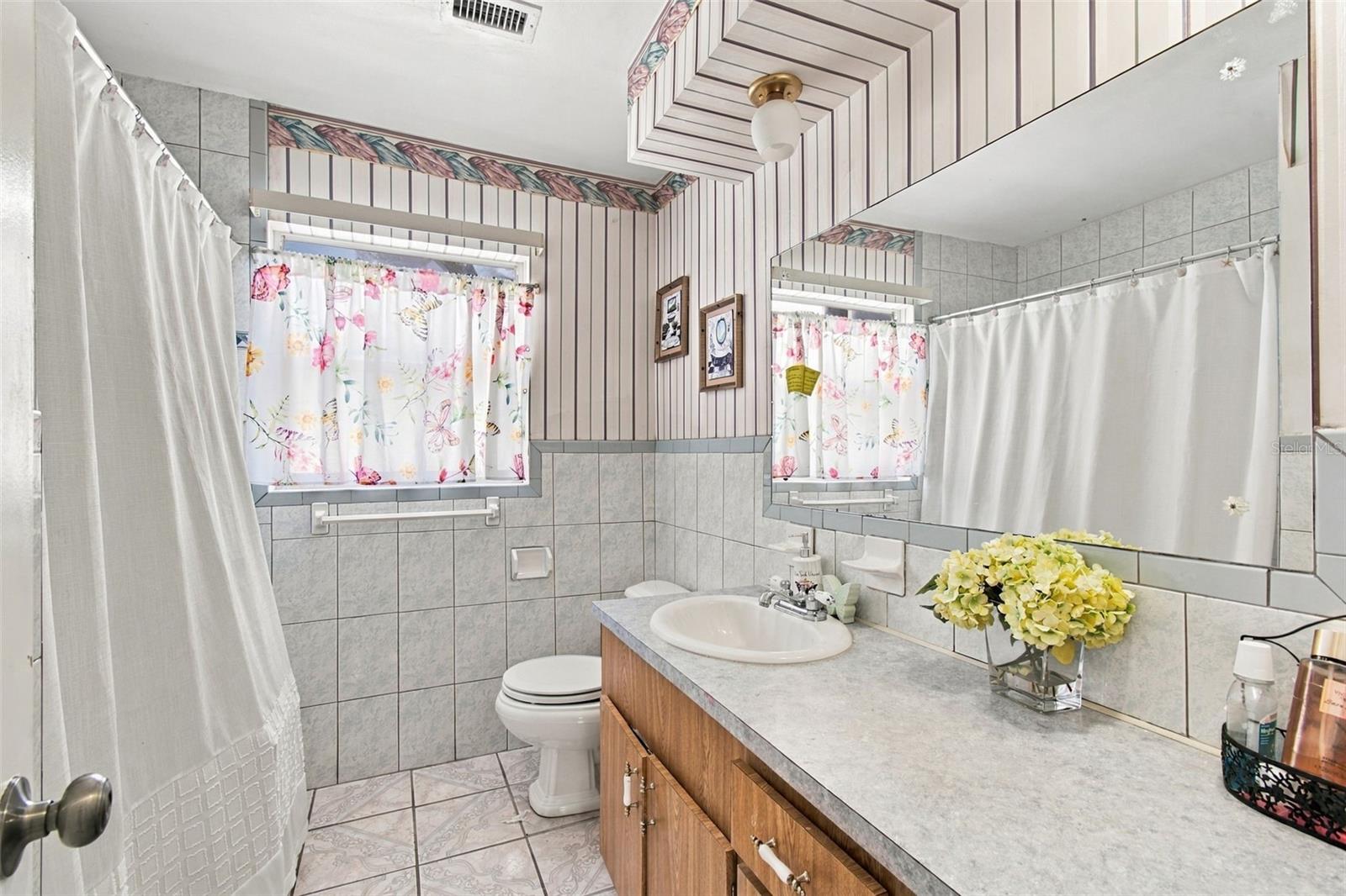 519 S LARRY CIR — photo 14