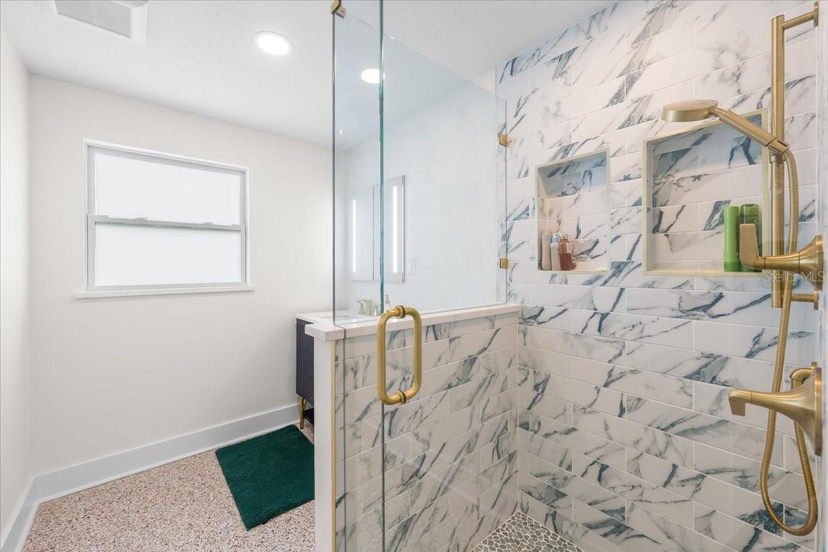 1019 MANDALAY AVE — photo 30