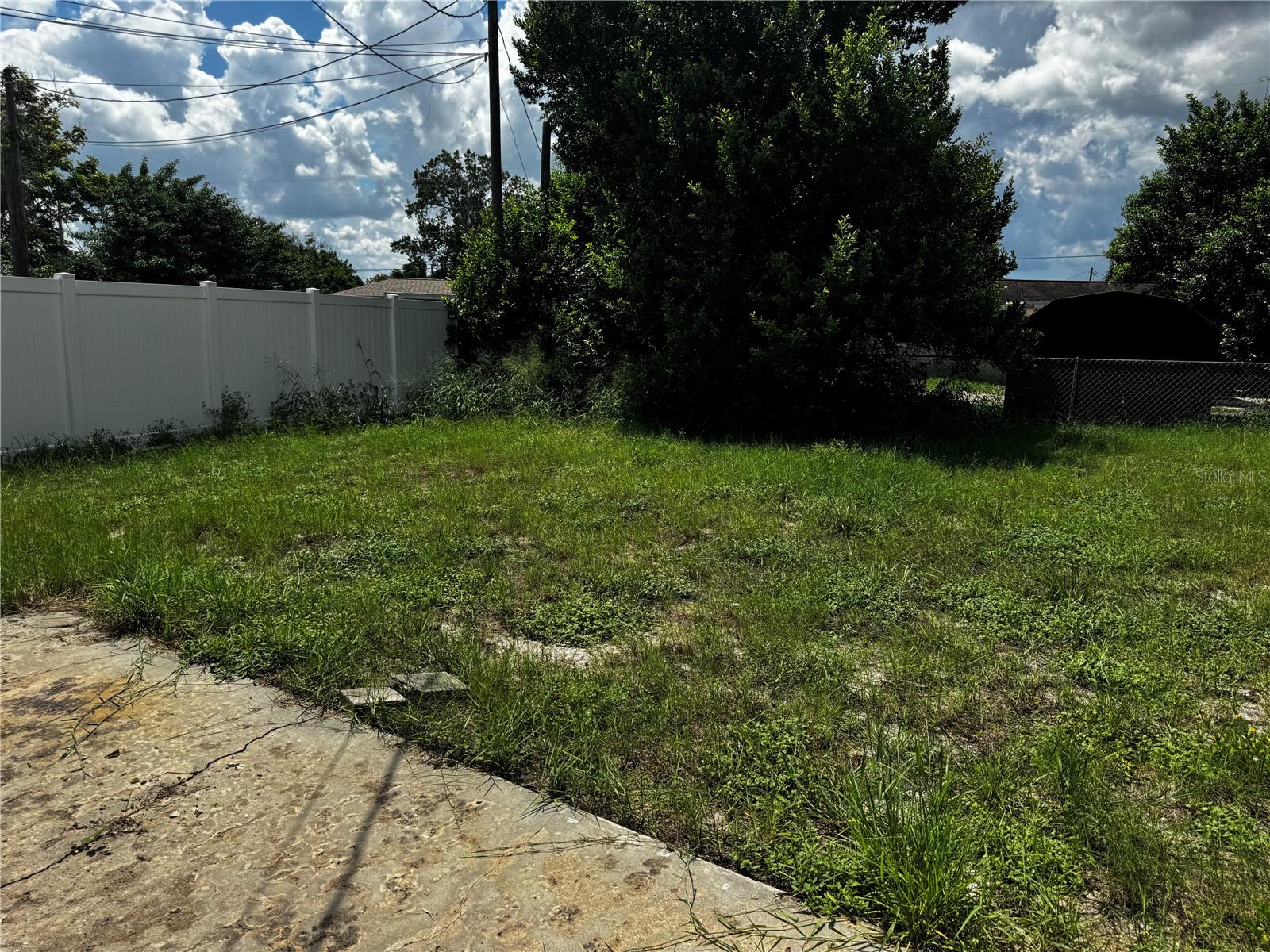 7306 WINDSOR ST — photo 14
