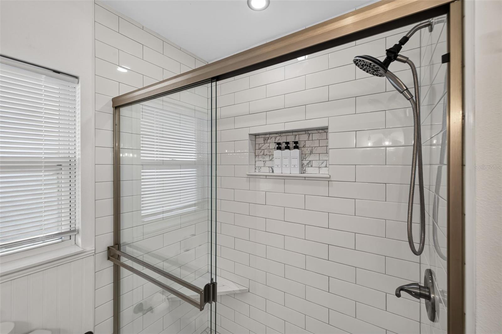 8727 BAY CREST LN — photo 26