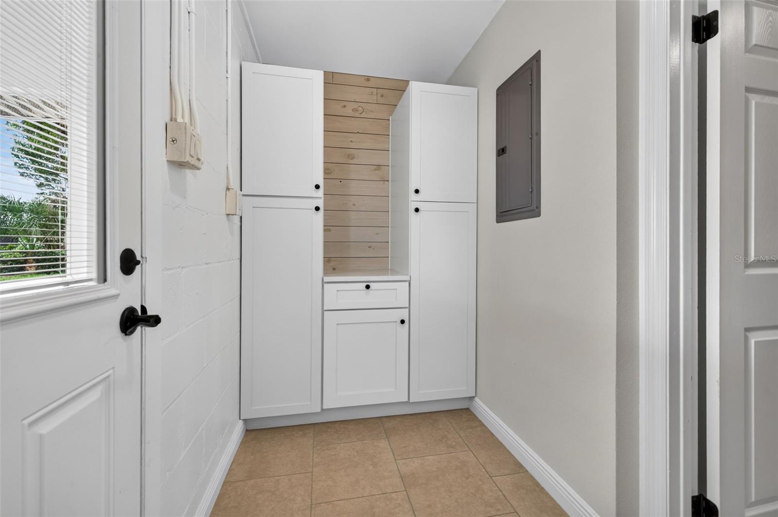 8727 BAY CREST LN — photo 28