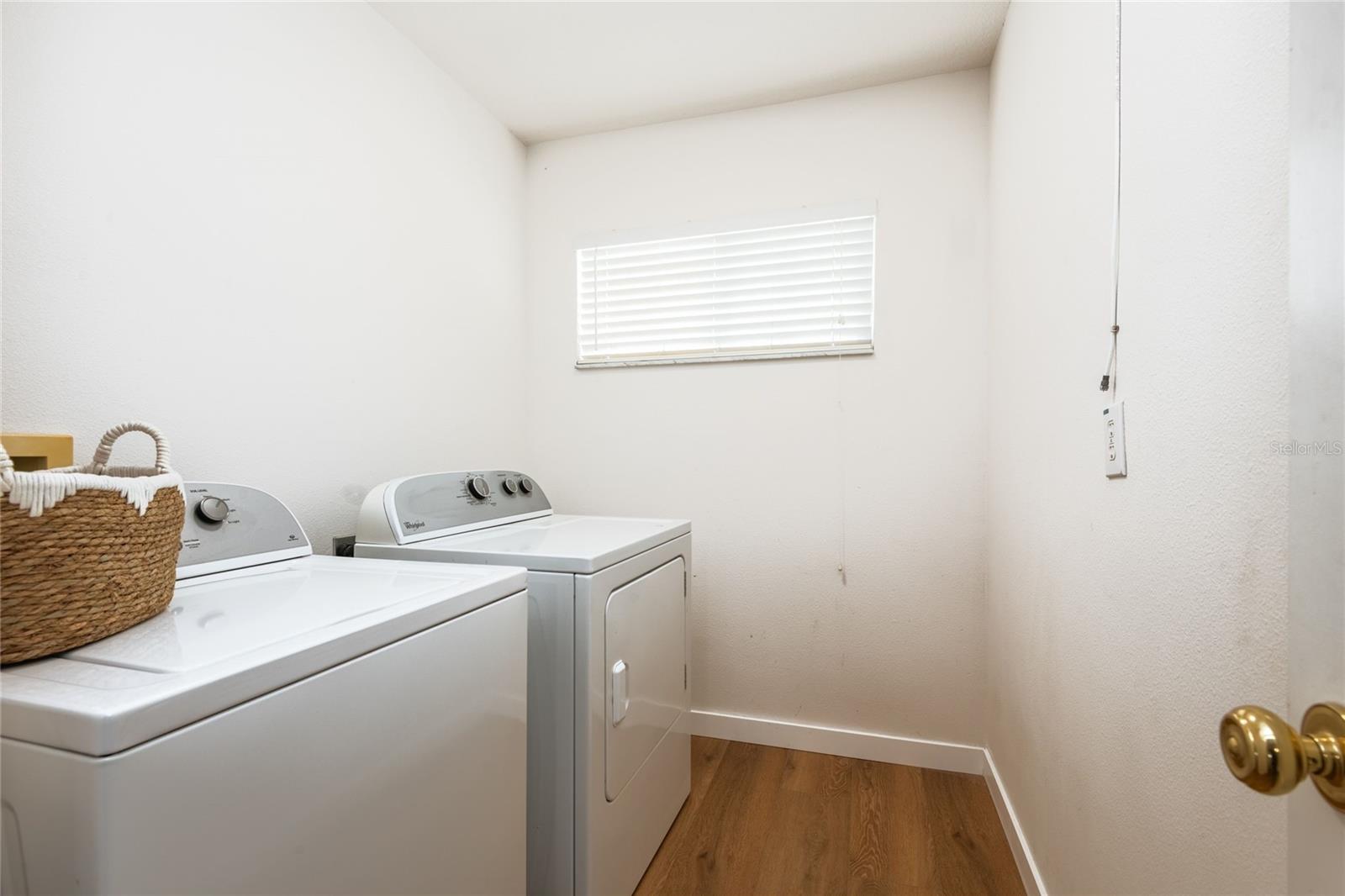 10823 HOFFNER EDGE DR — photo 32