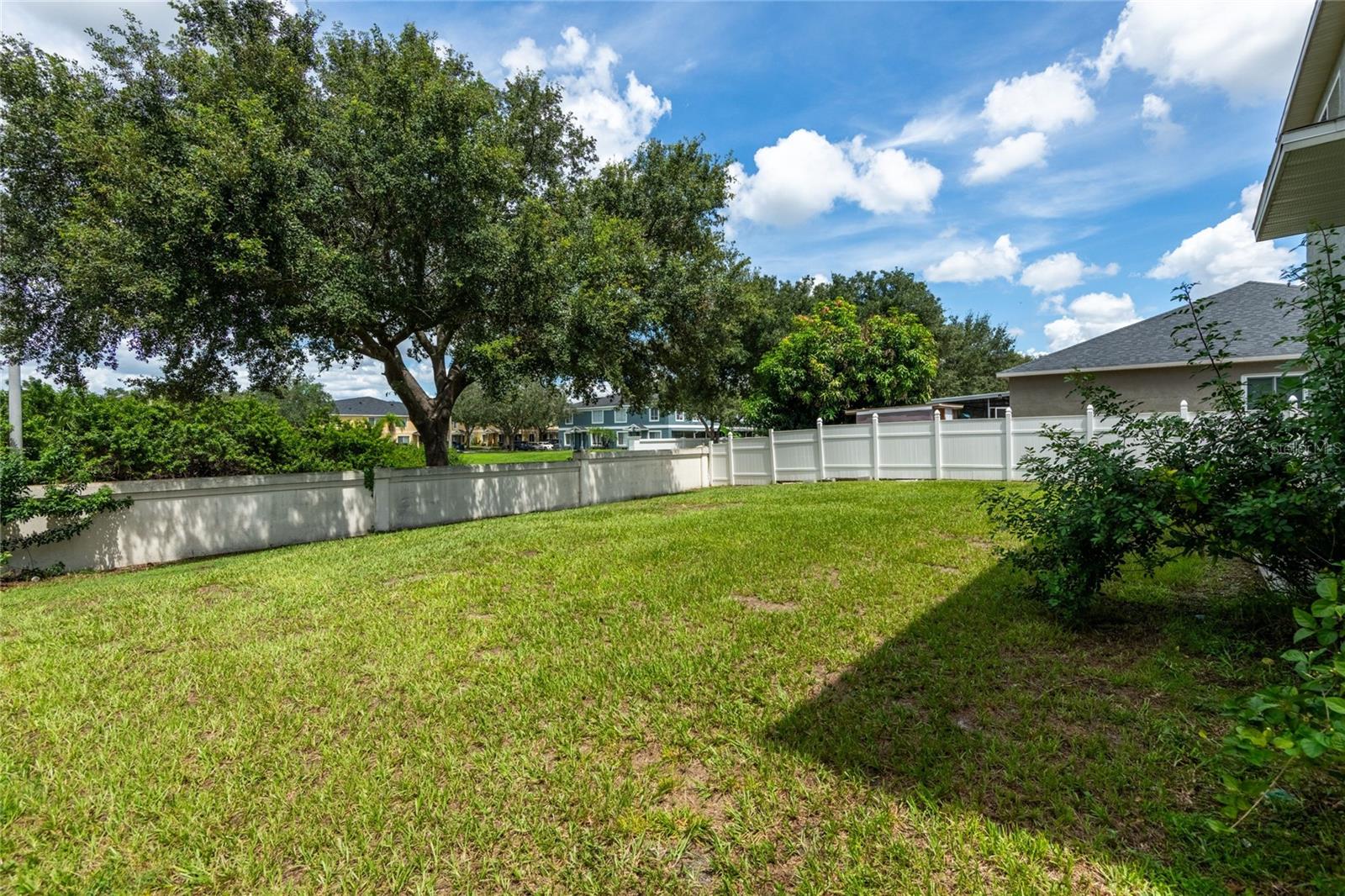 10823 HOFFNER EDGE DR — photo 36