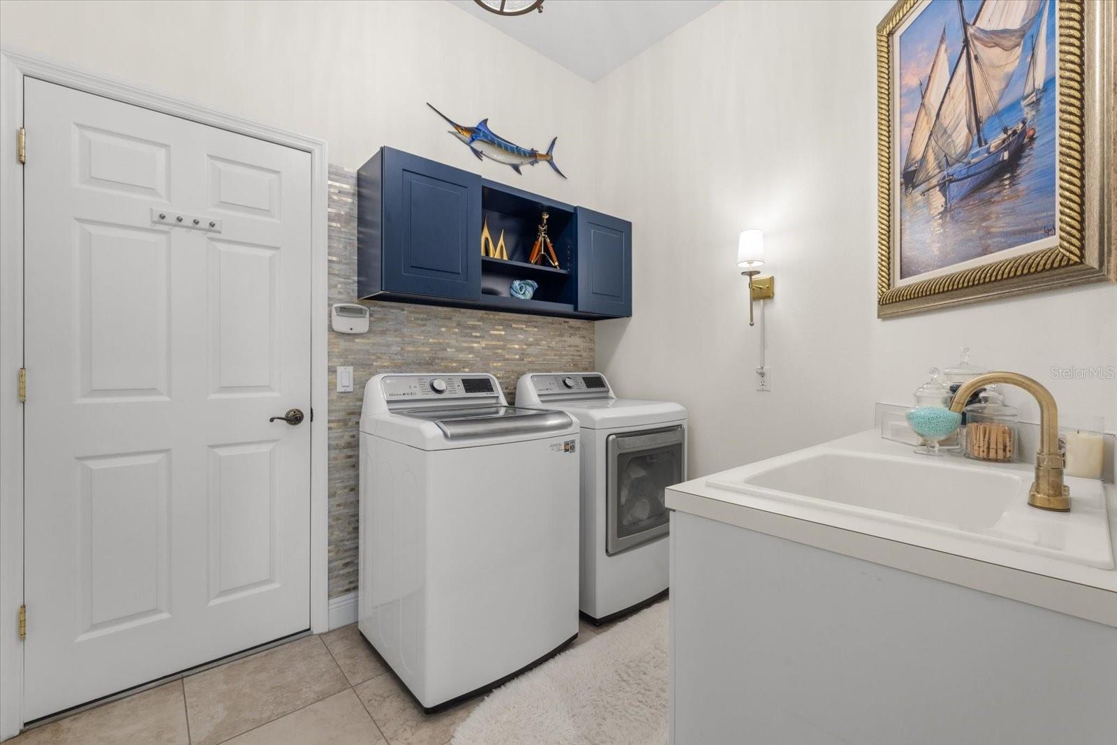 7651 PORTSTEWART DR — photo 15