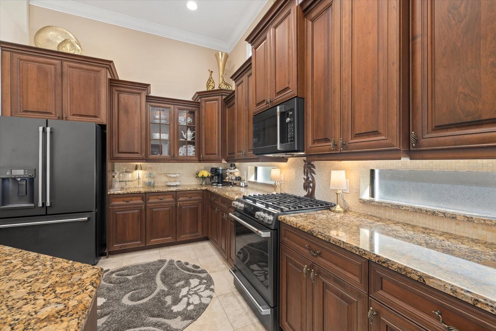 7651 PORTSTEWART DR — photo 32