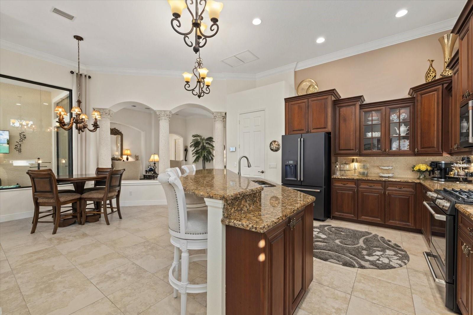7651 PORTSTEWART DR — photo 5