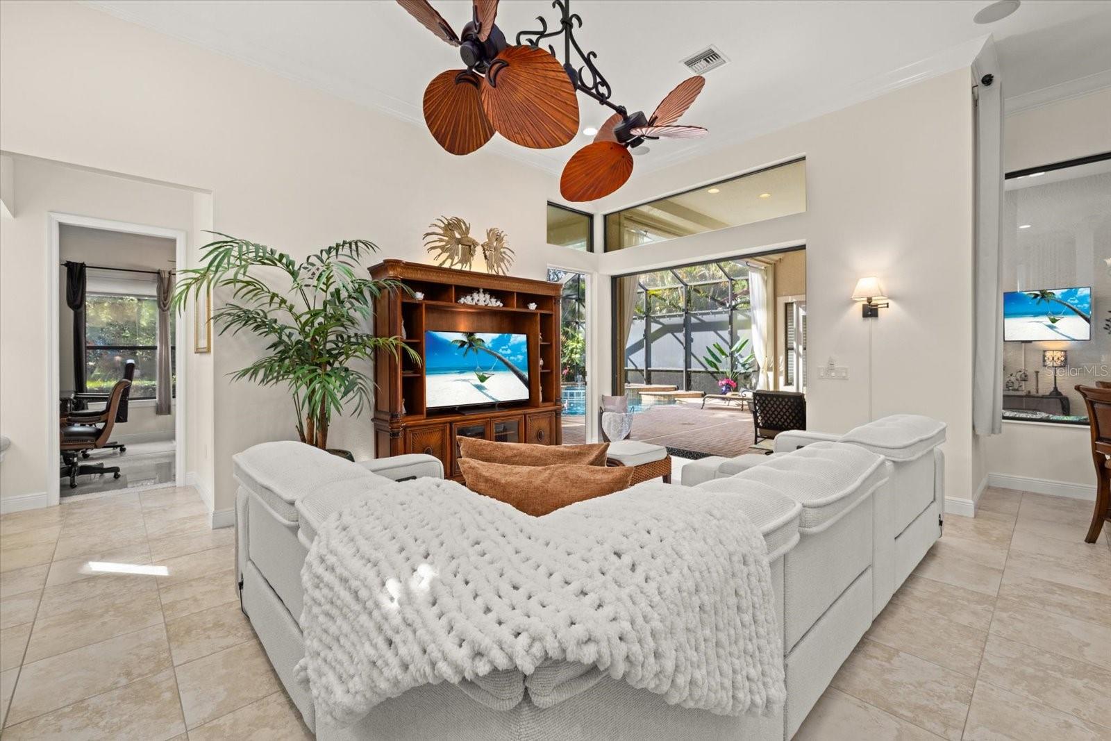 7651 PORTSTEWART DR — photo 33