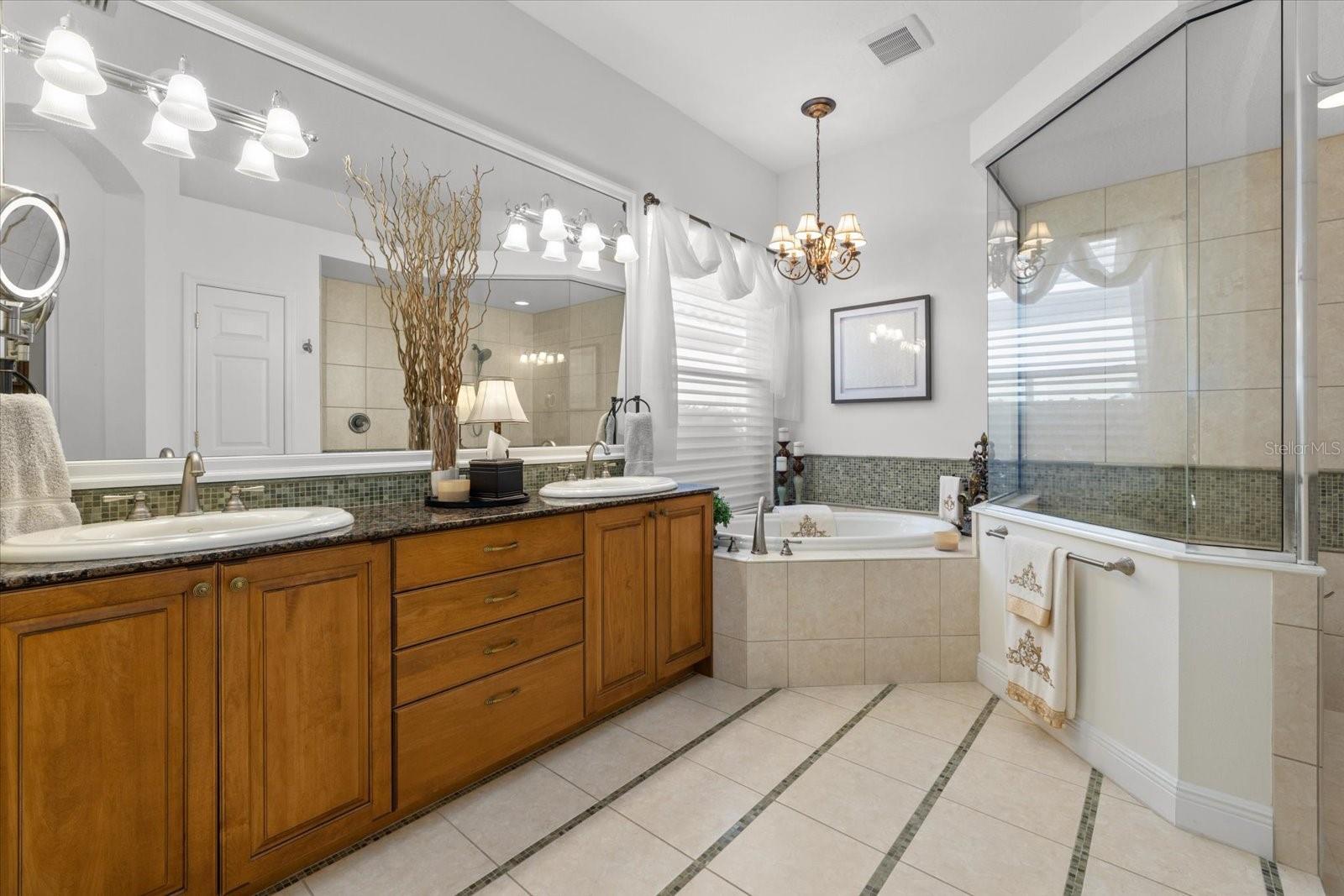 7651 PORTSTEWART DR — photo 9