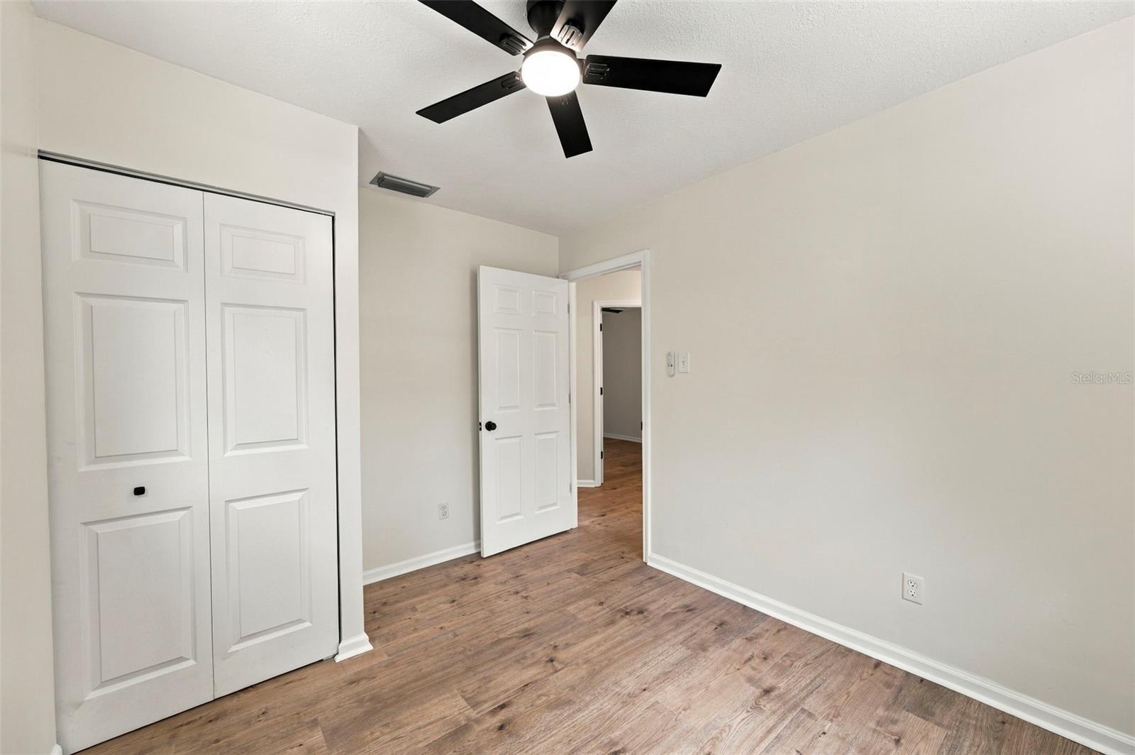 5405 S 79TH ST — photo 28