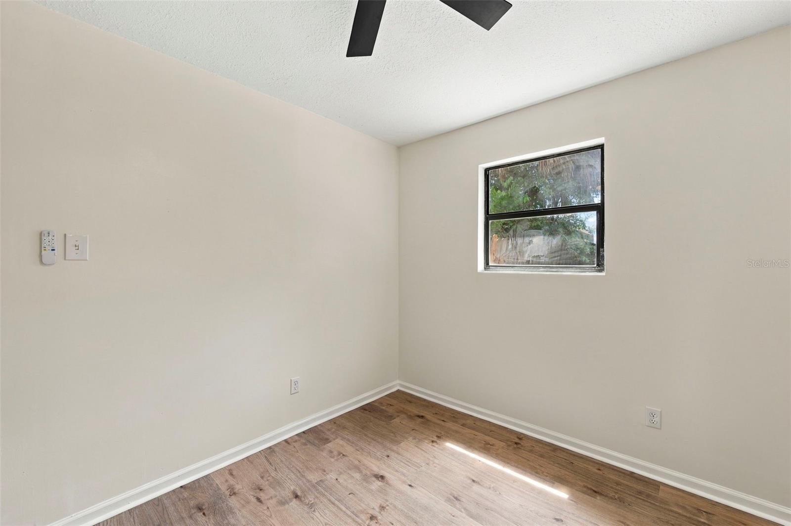 5405 S 79TH ST — photo 21