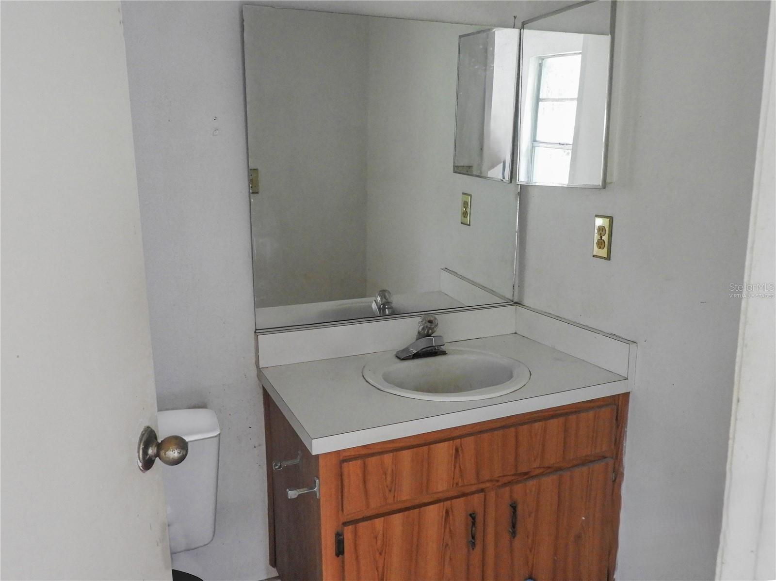 1211 NIAGARA ST — photo 12