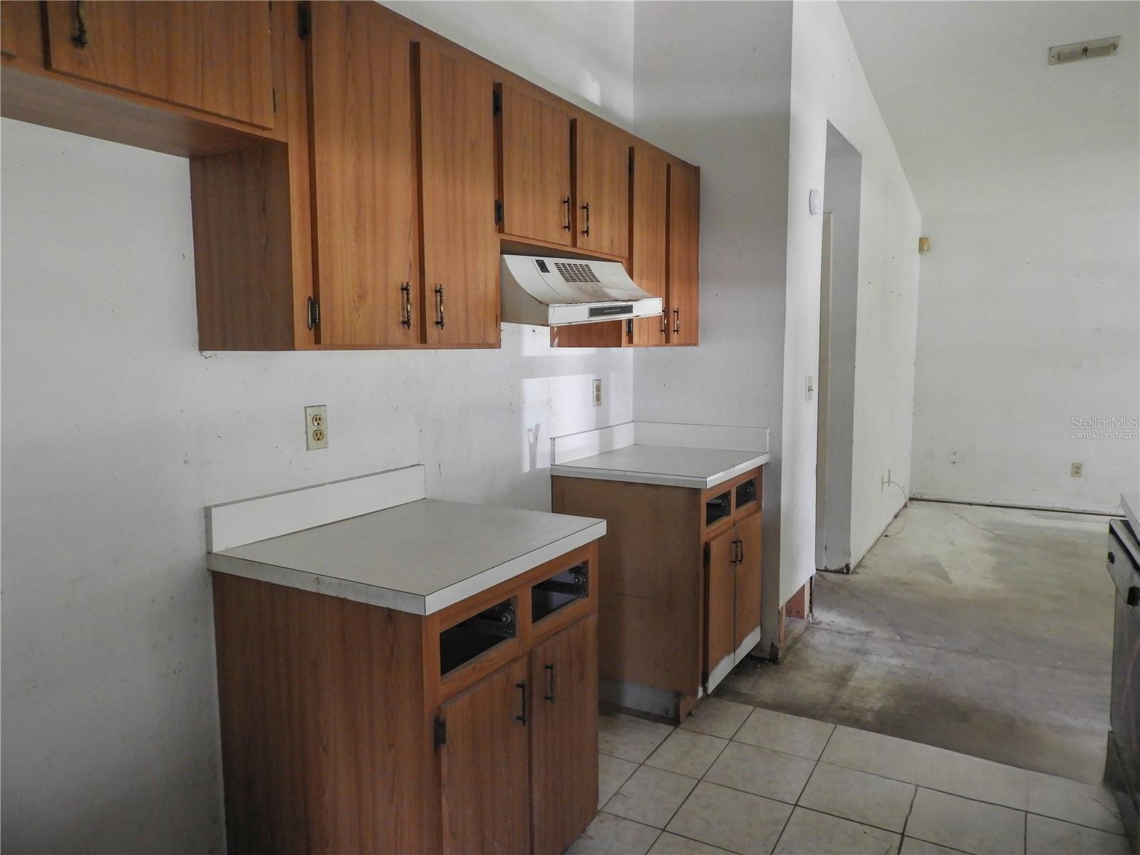1211 NIAGARA ST — photo 5