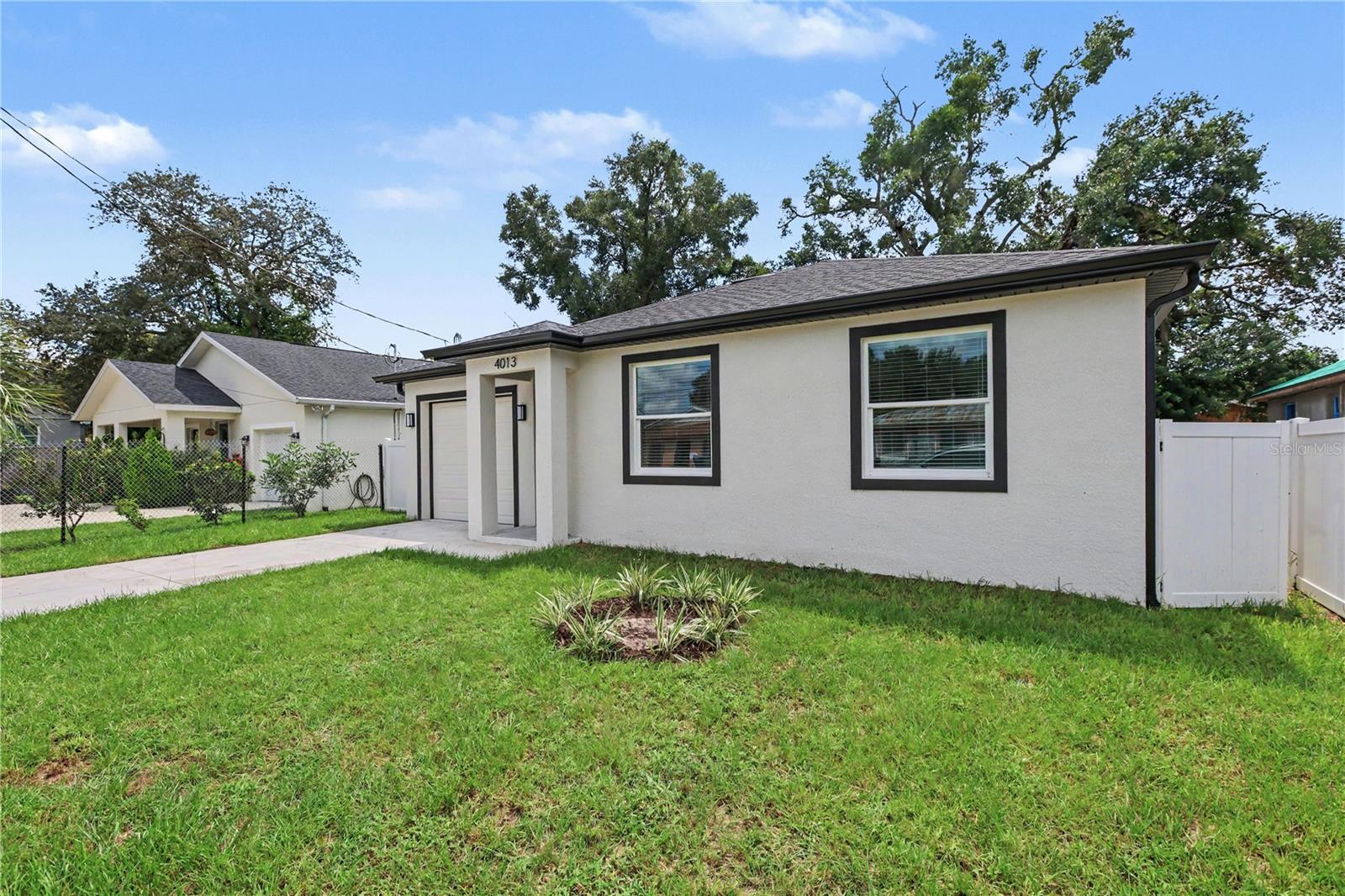 4013 E CURTIS ST — photo 3