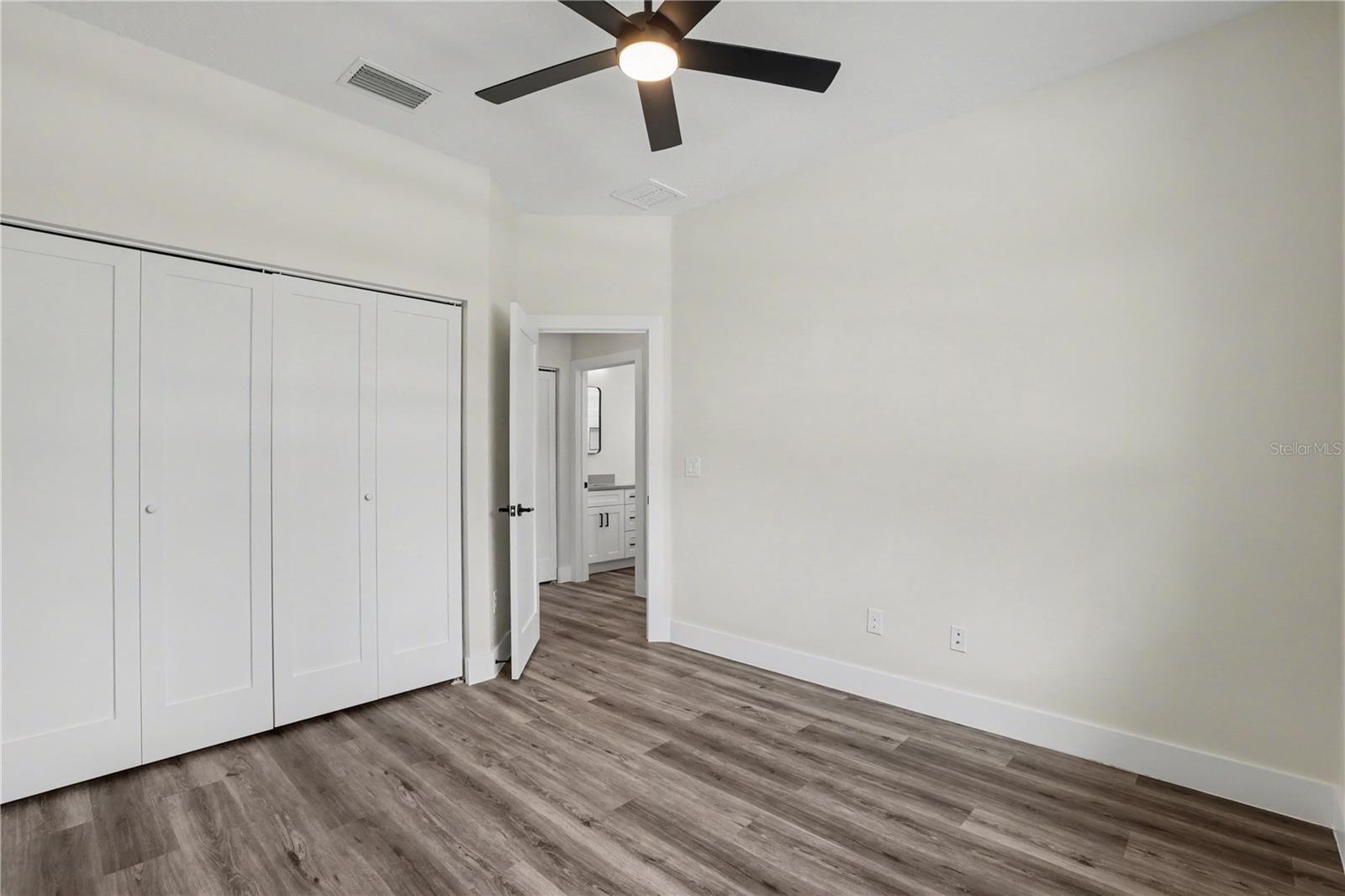4013 E CURTIS ST — photo 17