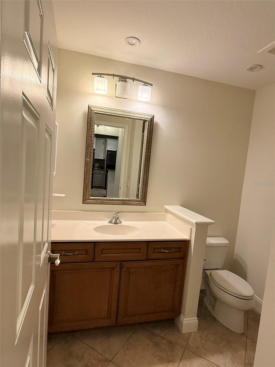 7702 LAKE VISTA CT #303 — photo 23
