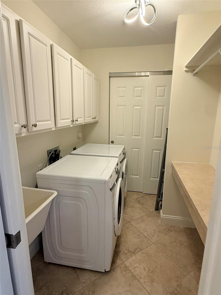 7702 LAKE VISTA CT #303 — photo 26